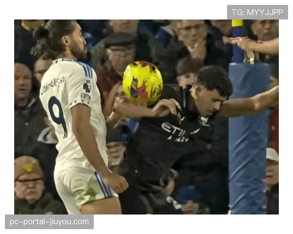 欧足联宣布：2026-27赛季起，欧冠将试行“裁判麦克风”现场解释判罚规则